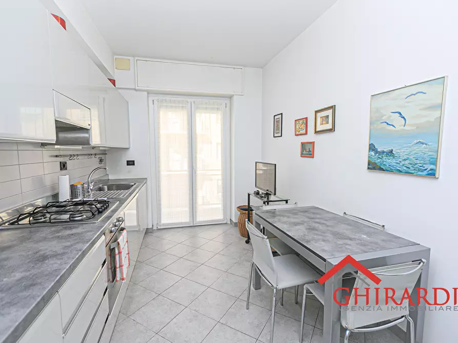 Immagine 9 di Bilocale in vendita  in VIA GINO CAPPONI 11 a Genova