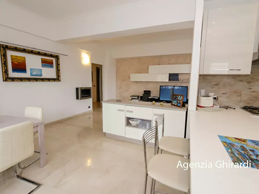 Immagine 13 di Quadrilocale in affitto  in Via Briscata 28 a Genova