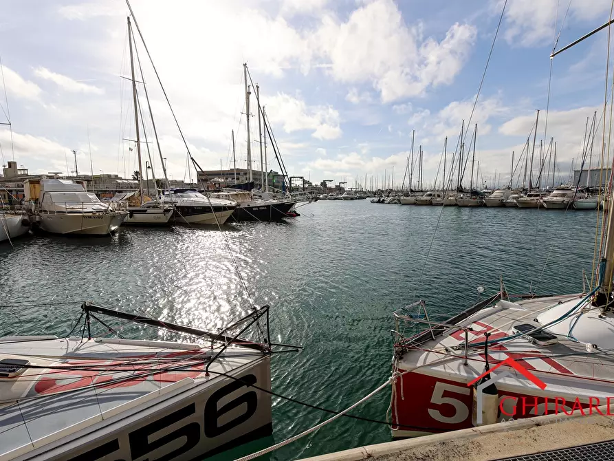 Immagine 31 di Bilocale in vendita  in VIA CIBRARIO 37 a Genova