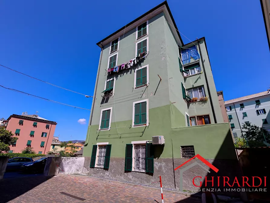 Immagine 32 di Trilocale in vendita  in VIA CHIARAVAGNA 5 a Genova
