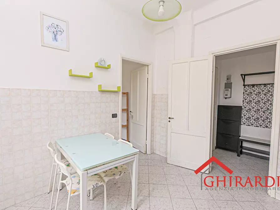 Immagine 10 di Bilocale in vendita  in VIA ANDREA DEL SARTO 26 a Genova