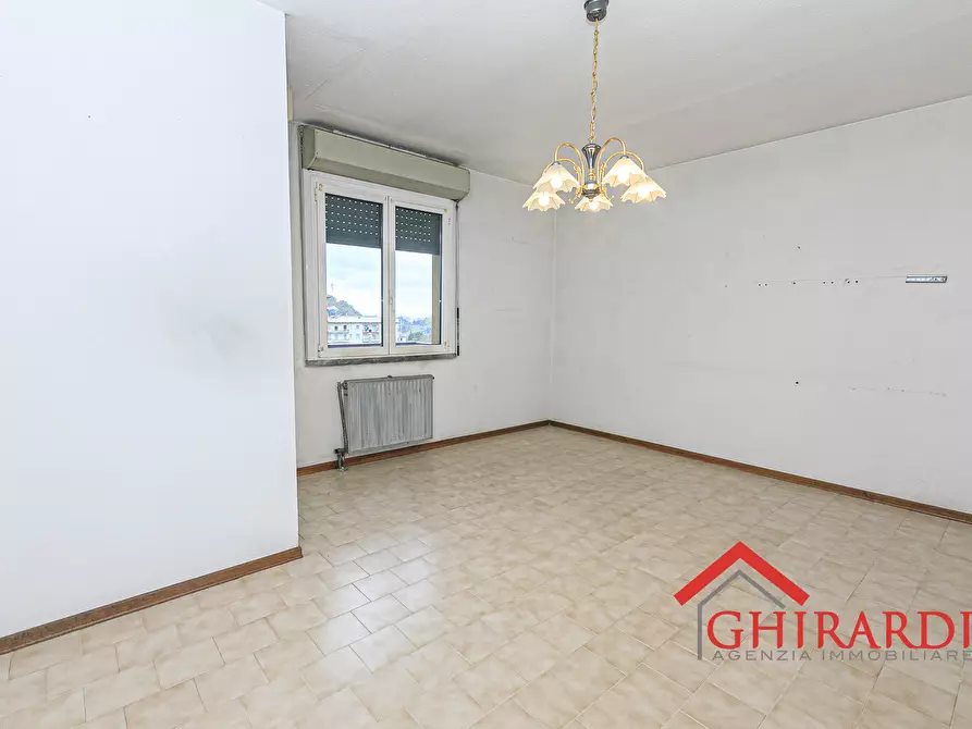 Immagine 8 di Trilocale in vendita  in VIA BORZOLI 54B a Genova