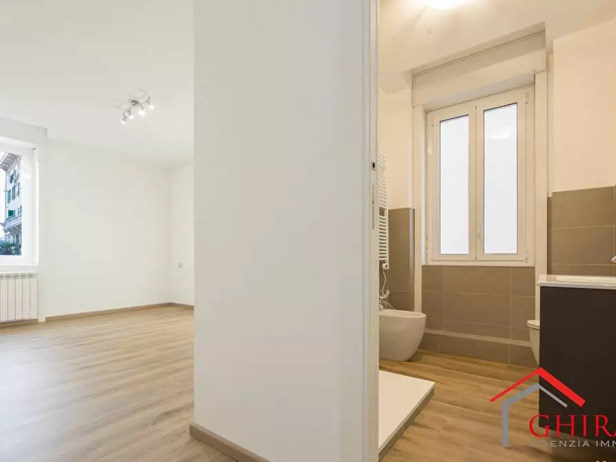 Immagine 13 di Quadrilocale in vendita  in Corso Andrea Podestà 8 a Genova
