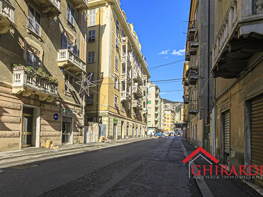 Immagine 33 di Trilocale in vendita  in Via Carlo Corsi 3 a Genova