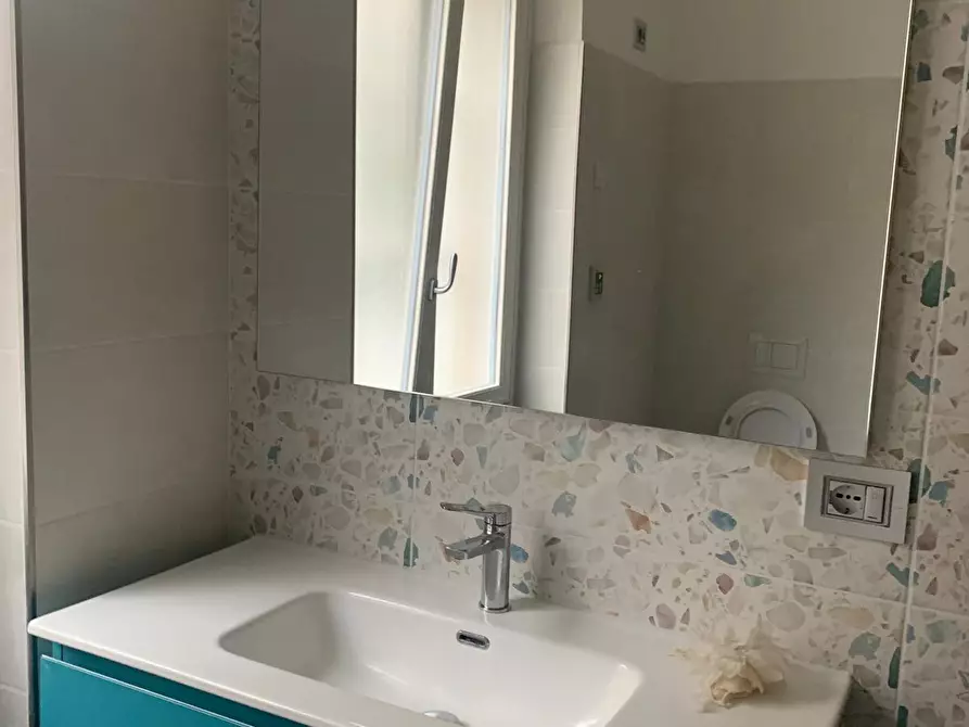 Immagine 24 di Pentalocale in affitto  in Via Alberto Picco 4 a Genova