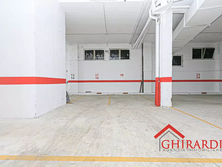 Immagine 14 di Garage in affitto  in VIA CHIARAVAGNA a Genova