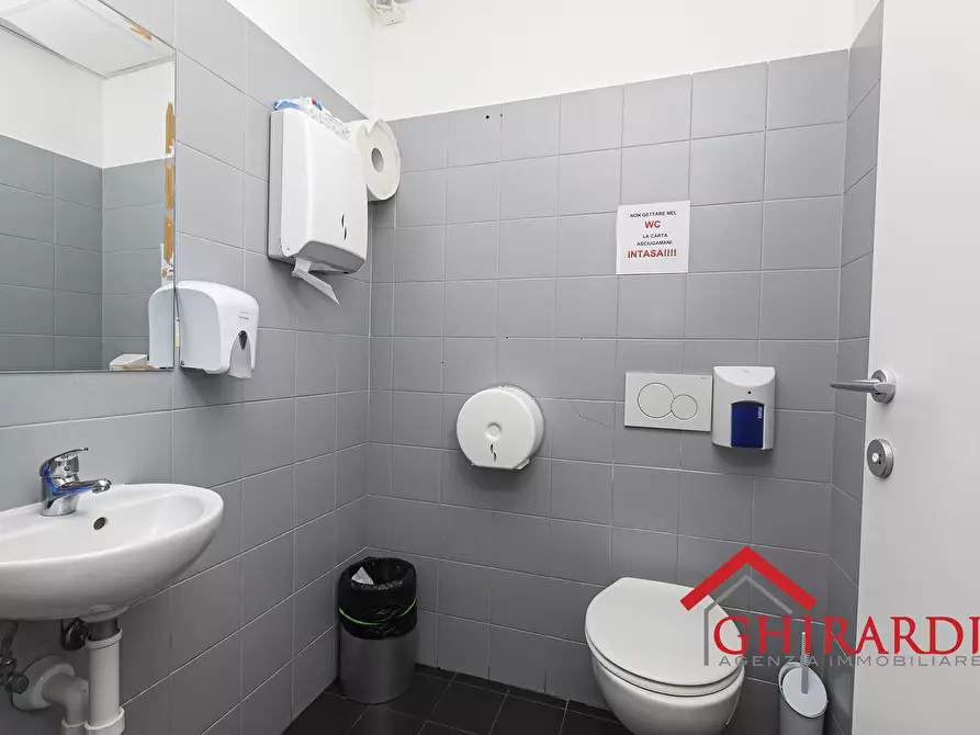 Immagine 42 di Ufficio in vendita  in Via delle Nuove Tecnologie Enrico Albareto 21 a Genova
