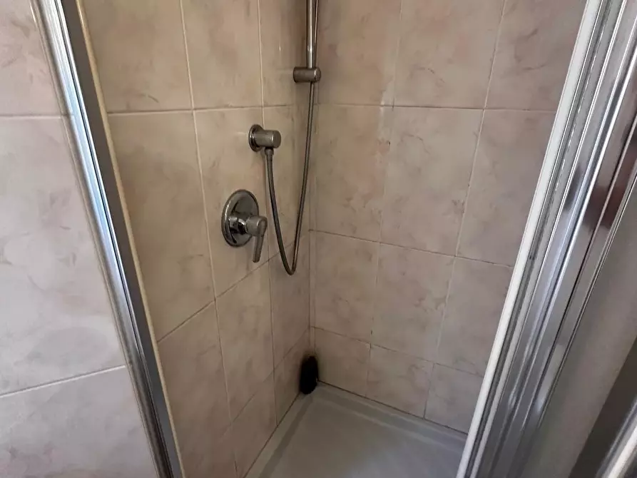 Immagine 18 di Trilocale in affitto  in VIALE VILLINI ROLLINO 60 a Genova