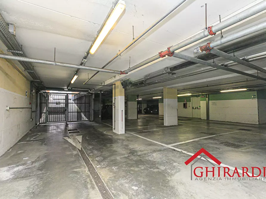 Immagine 12 di Garage in affitto  in Via Bombrini a Genova