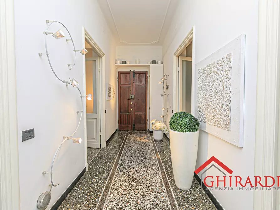 Immagine 5 di Pentalocale in vendita  in PIAZZA BONAVINO 11 a Genova