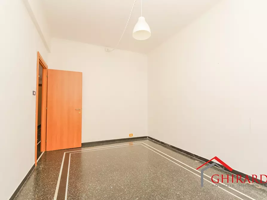 Immagine 14 di Trilocale in vendita  in VIA MOLFINO 7 a Genova