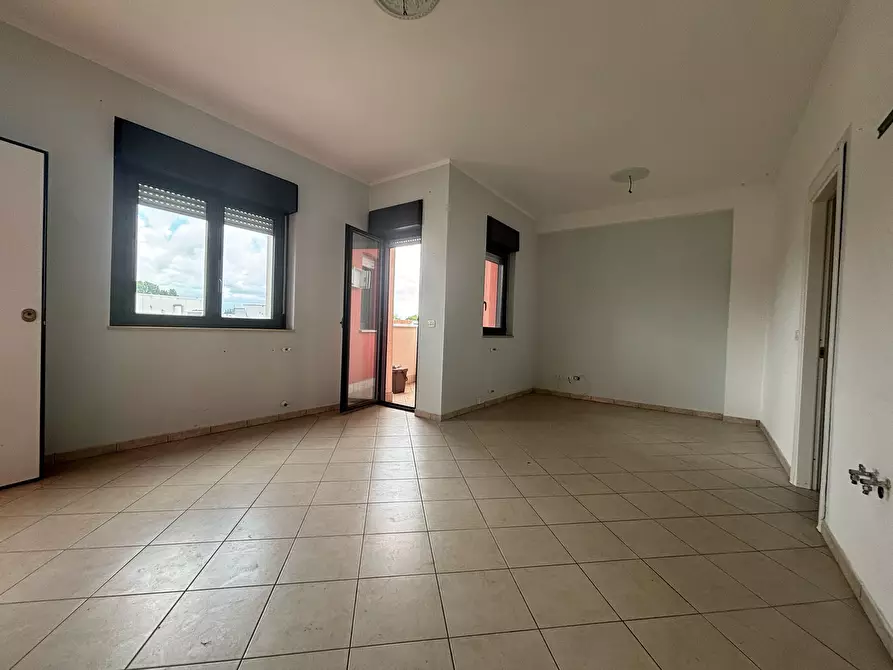 Immagine 5 di Ufficio in vendita  in Via Santa Maria 160 a Nettuno