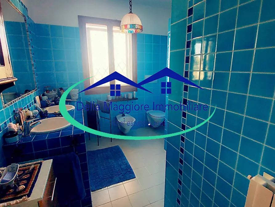 Immagine 30 di Porzione di casa in vendita  in via di quercianella a Livorno