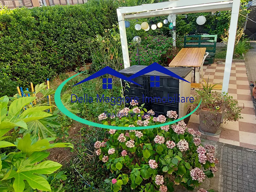 Immagine 5 di Appartamento in vendita  in via delle abetelle a Livorno