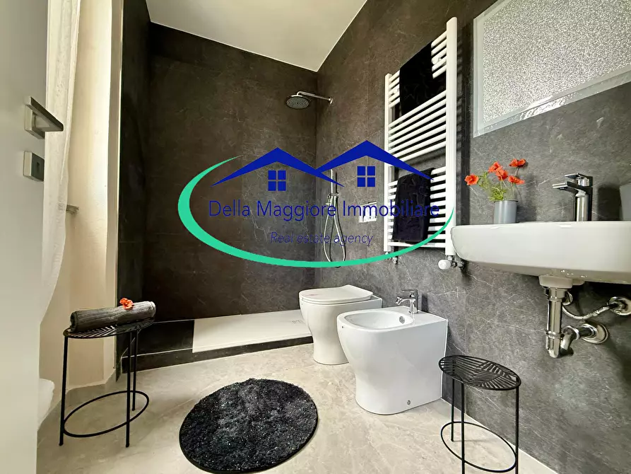 Immagine 23 di Porzione di casa in vendita  a Livorno