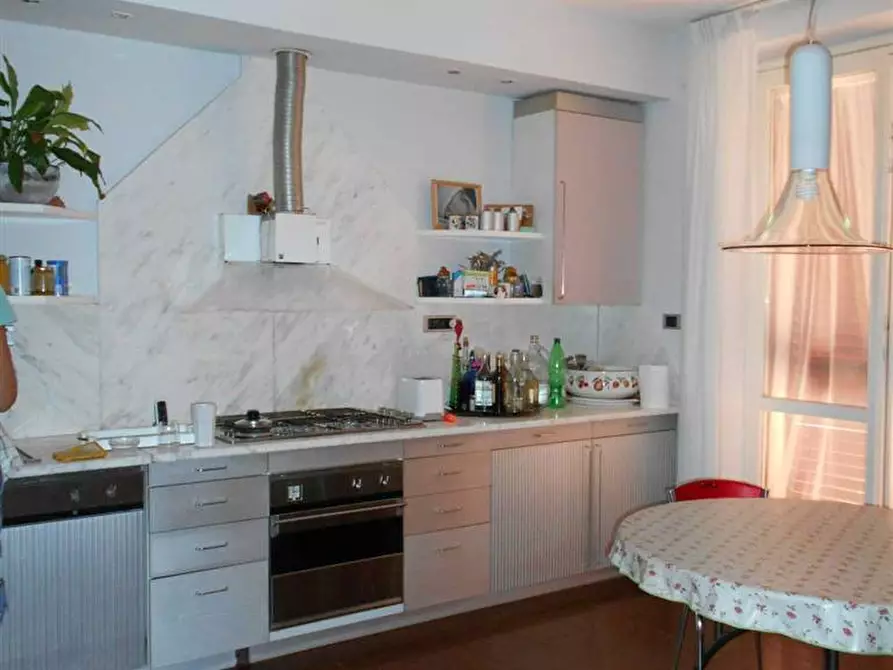 Immagine 7 di Casa indipendente in vendita  a Livorno