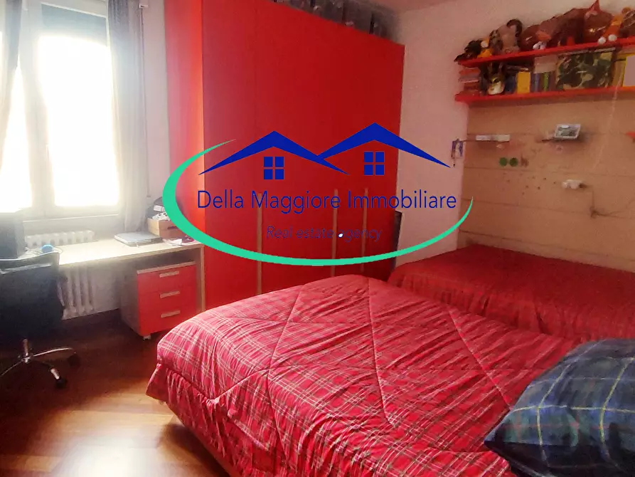 Immagine 18 di Appartamento in vendita  in Via Montebello a Livorno