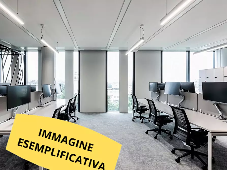 Immagine 5 di Ufficio in affitto  a Parma