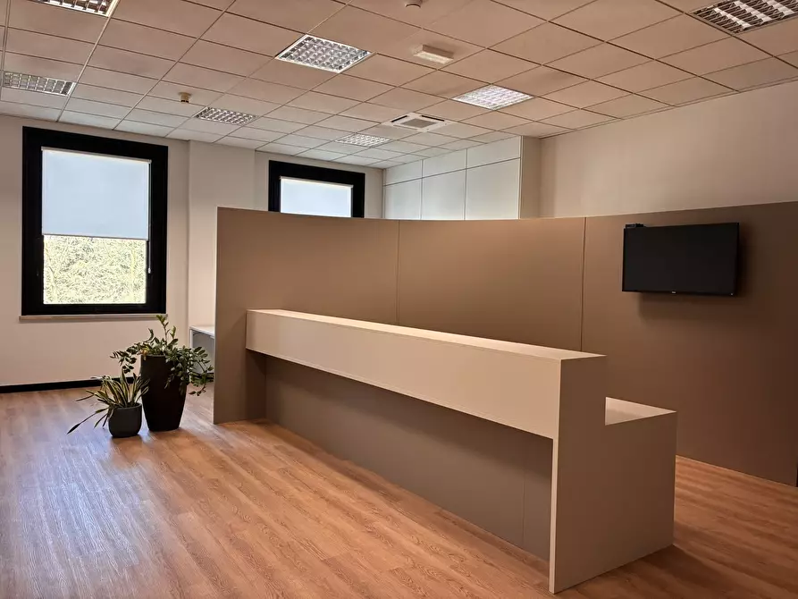 Immagine 3 di Ufficio in affitto  in Strada Langhirano a Parma