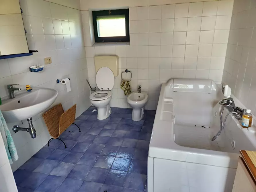 Immagine 46 di Rustico / casale in vendita  a Recanati