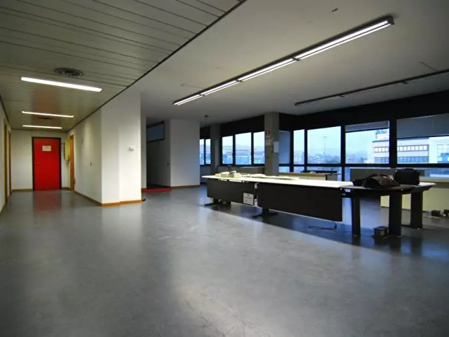 Immagine 1 di Ufficio in affitto  in VIA RUGGERI a Ancona