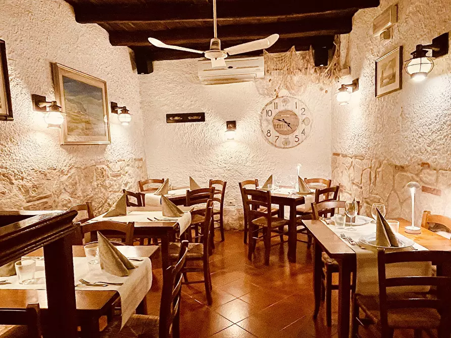 Immagine 6 di Bar / Ristorante in vendita  in Via Enrico Cialdini a Sirolo
