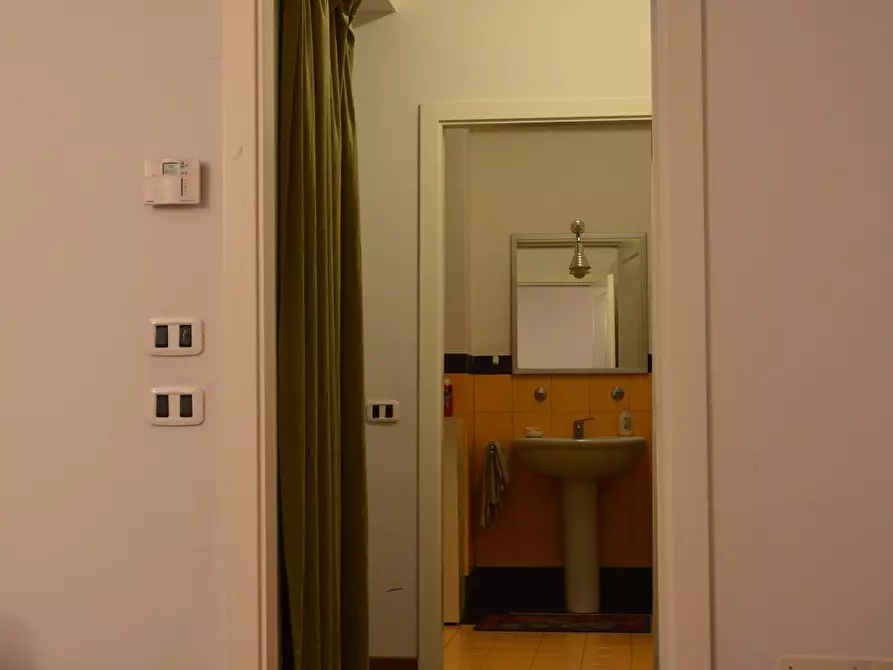 Immagine 18 di Bilocale in vendita  in Piazza del Plebiscito a Ancona