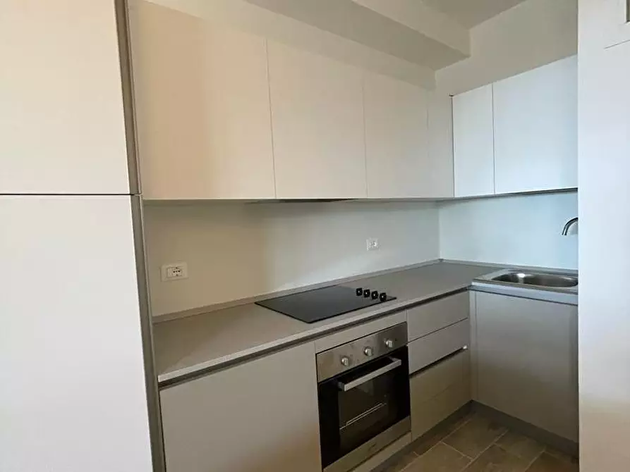 Immagine 14 di Bilocale in vendita  in Via Claudio Salmoni a Ancona