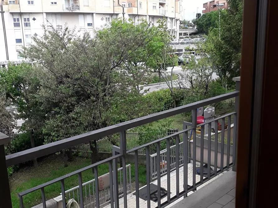 Immagine 3 di Trilocale in vendita  a Ancona