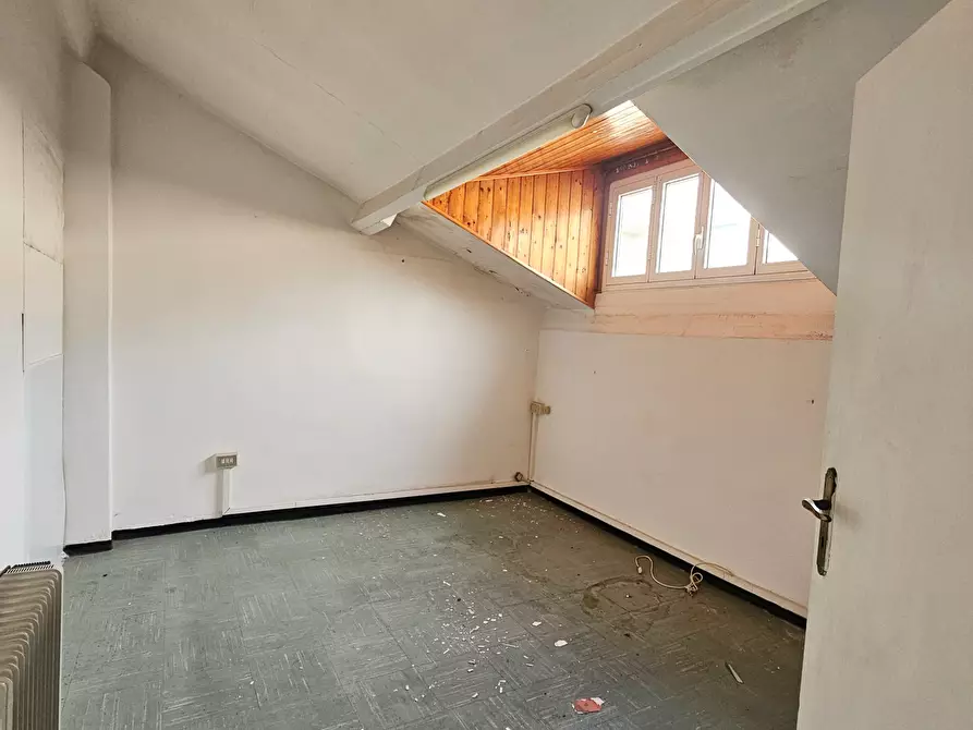 Immagine 12 di Bilocale in vendita  in Via Garibaldi 97 a San Remo