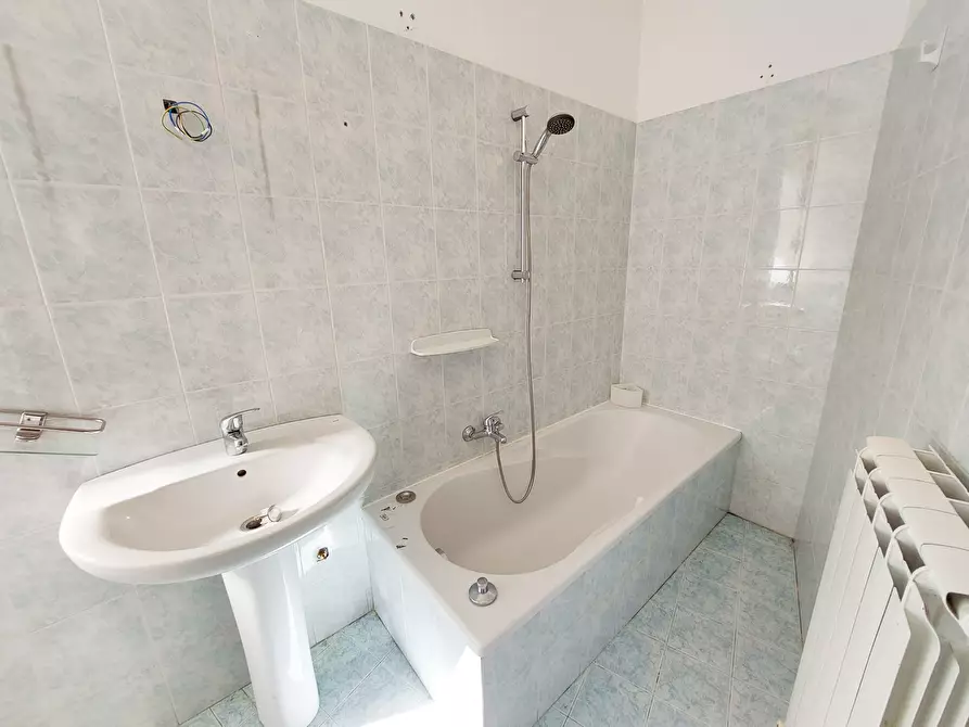 Immagine 16 di Trilocale in affitto  in Via Meridiana 25 a San Remo