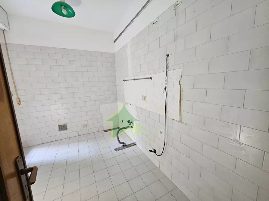 Immagine 11 di Trilocale in vendita  in corso Marconi 298 a San Remo