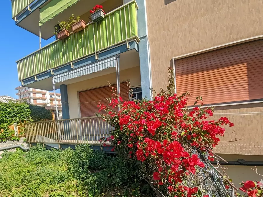 Immagine 3 di Trilocale in vendita  in Vico Pescatori 3 a Ventimiglia