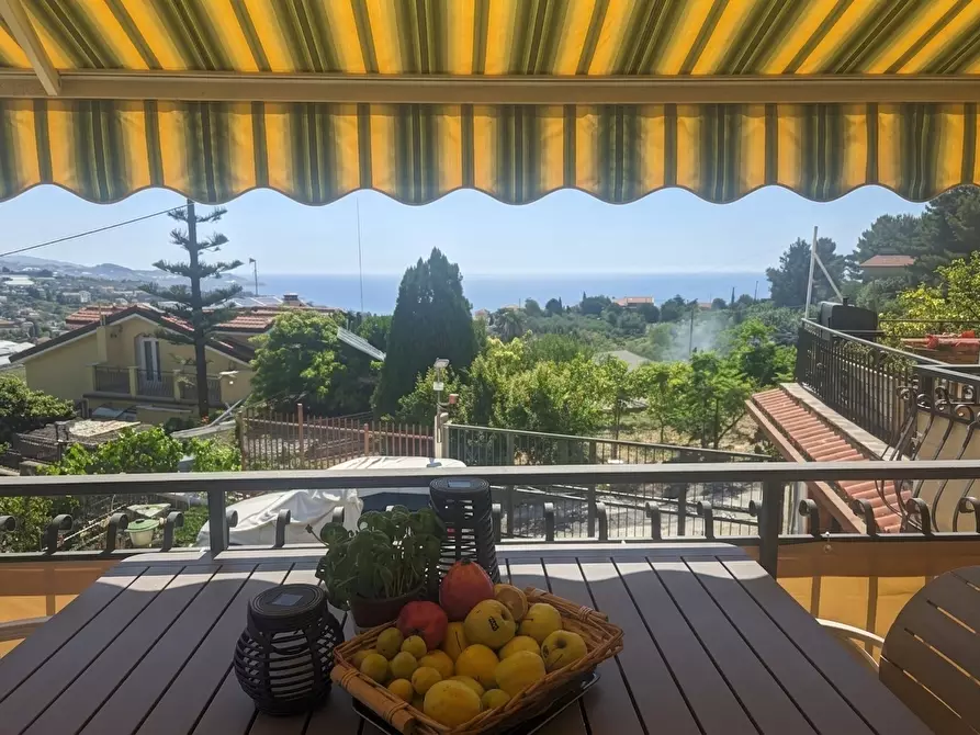 Immagine 1 di Porzione di casa in vendita  in Strada Alla Colla 134 a San Remo