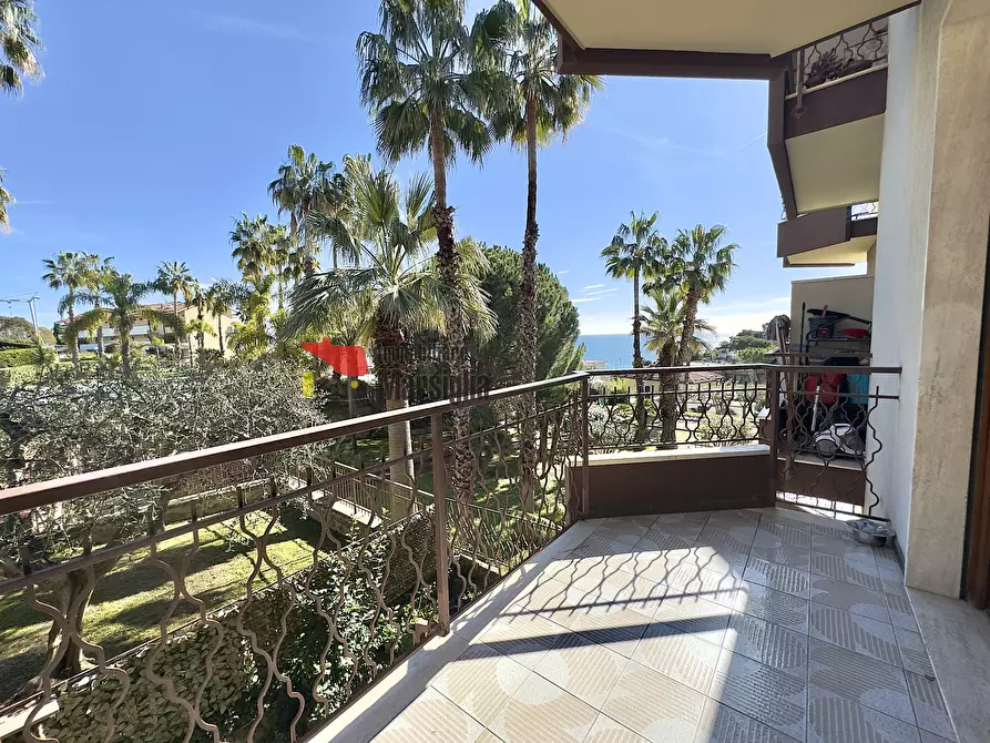 Immagine 2 di Bilocale in vendita  in Via Padre Semeria 406 a San Remo