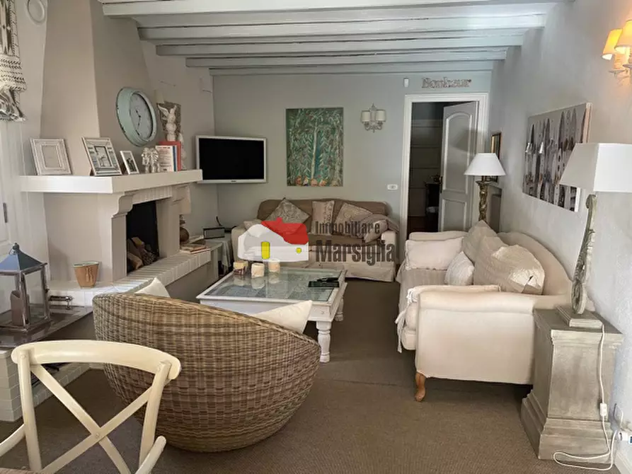 Immagine 15 di Pentalocale in vendita  in Via Nuvoloni 73 a San Remo