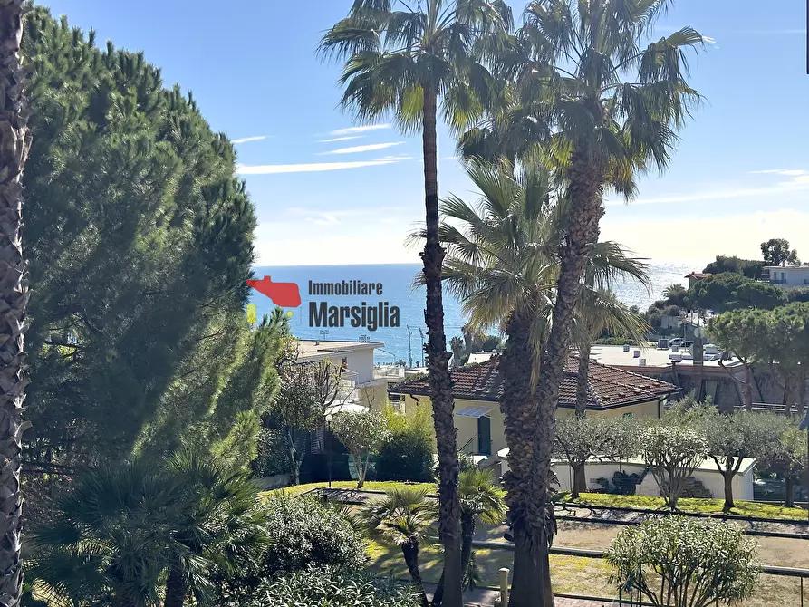 Immagine 12 di Bilocale in vendita  in Via Padre Semeria 406 a San Remo