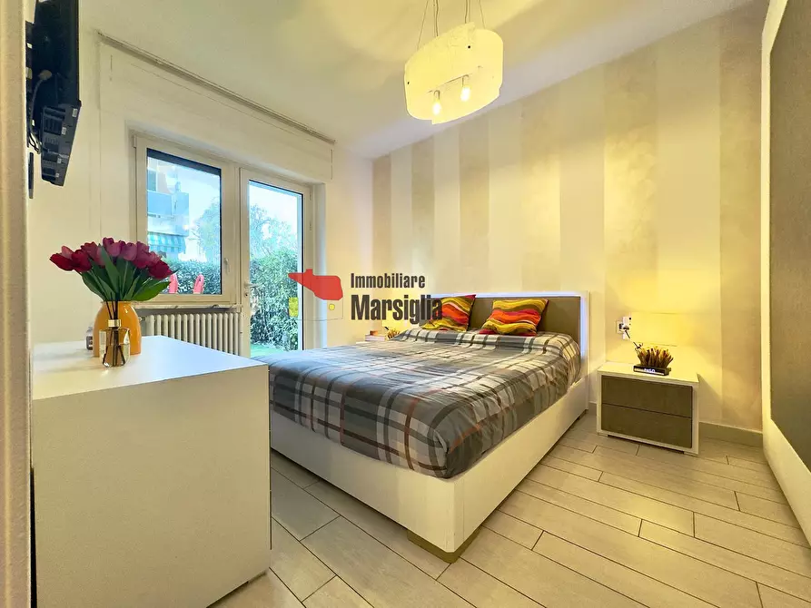 Immagine 26 di Pentalocale in vendita  in Corso Guglielmo Marconi 150 a San Remo