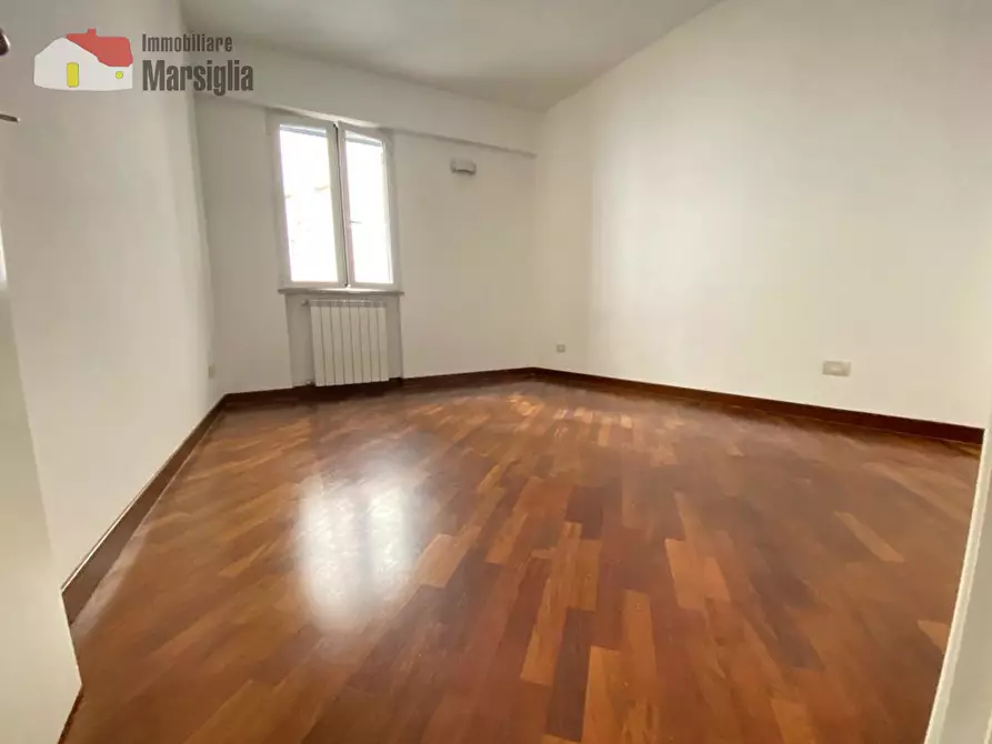 Immagine 6 di Trilocale in vendita  in Corso Matuzia a San Remo