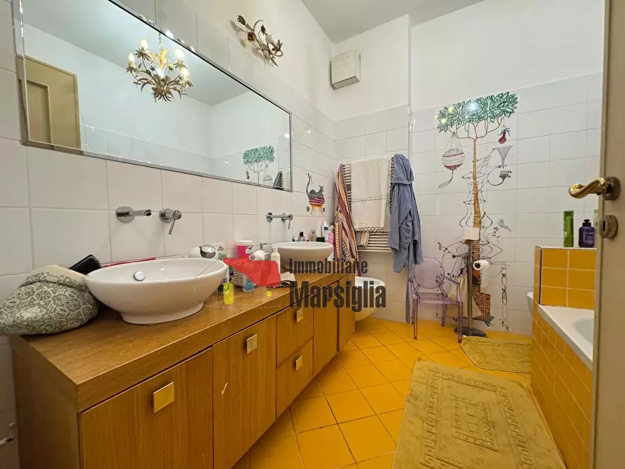 Immagine 21 di Quadrilocale in vendita  in Corso Felice Cavallotti 340 a San Remo