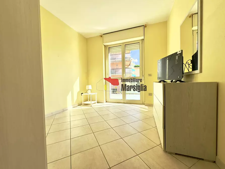 Immagine 11 di Bilocale in vendita  in Via Franco Alfano 35 a San Remo