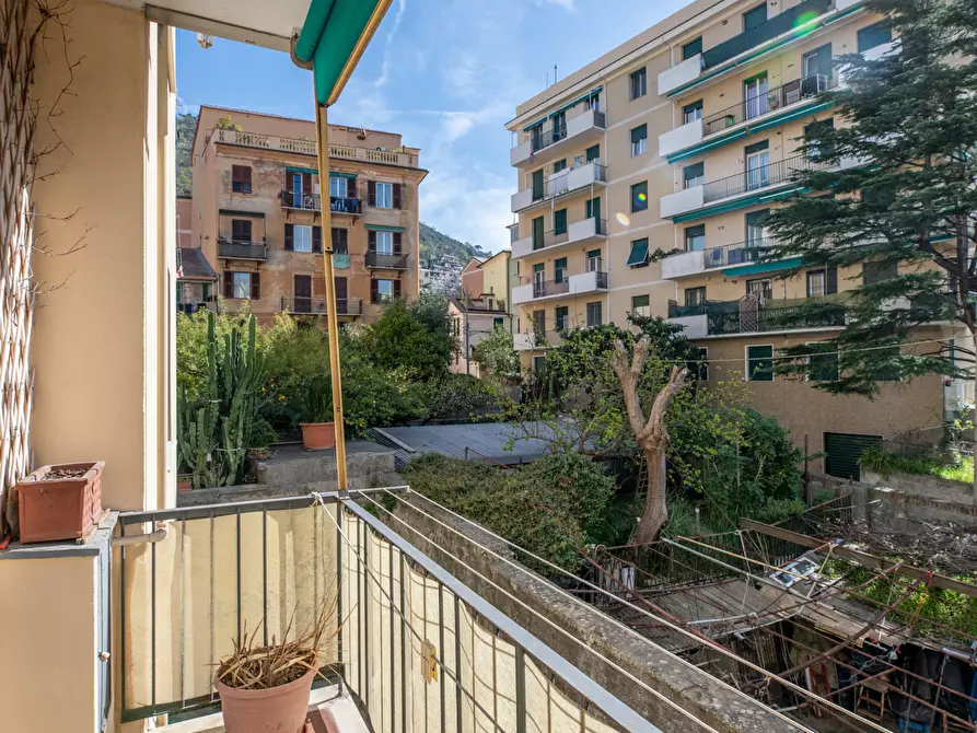 Immagine 1 di Appartamento in vendita  in Via Roncallo a Genova