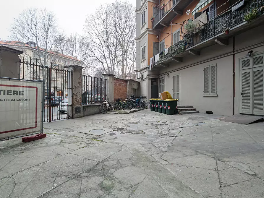 Immagine 23 di Ufficio in vendita  in Via Santa Chiara a Torino