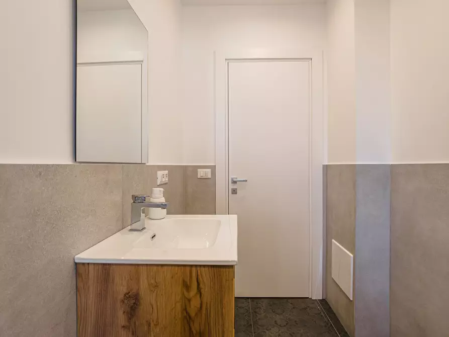 Immagine 55 di Attico in vendita  in Corso Principe Oddone a Torino