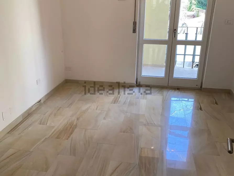 Immagine 10 di Pentalocale in vendita  a Livorno