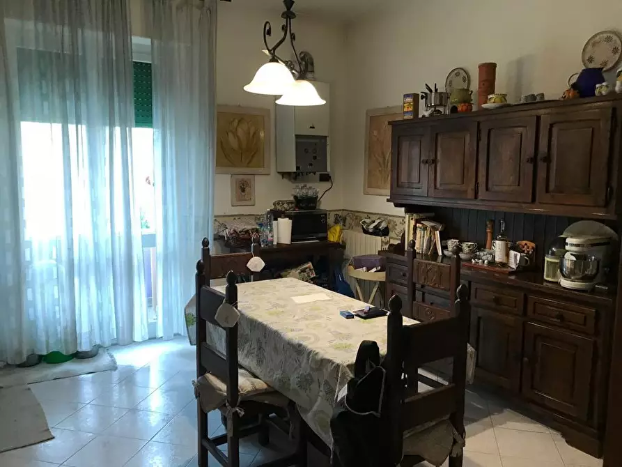 Immagine 3 di Appartamento in vendita  a Livorno