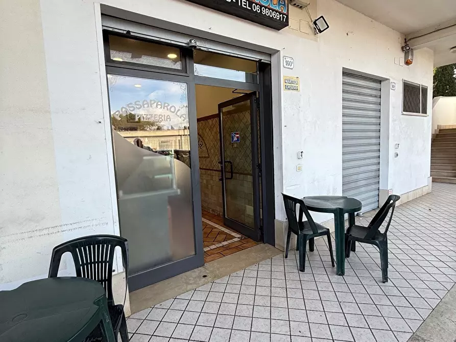 Immagine 4 di Locale commerciale in vendita  in Via Santa Maria 160 a Nettuno