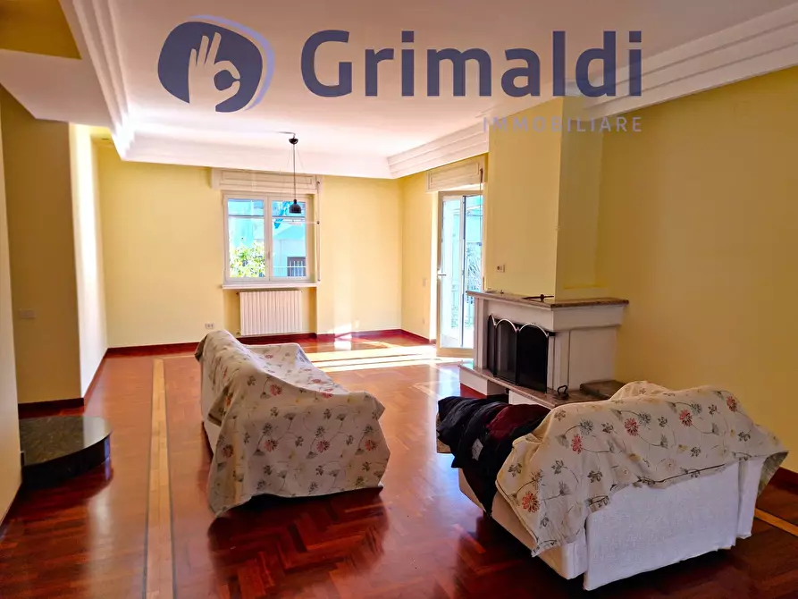 Immagine 9 di Villa in affitto  in Via Comunale Guantai ad Orsolone 177 a Napoli