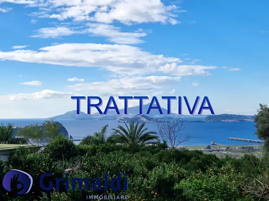 Immagine 1 di Pentalocale in vendita  in Via Alessandro Manzoni 209 a Napoli