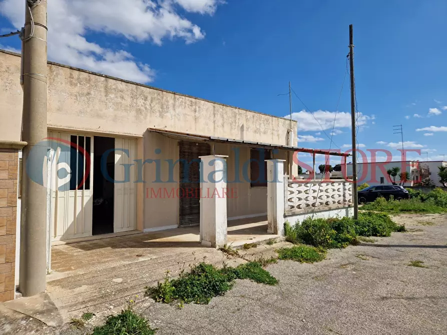 Immagine 50 di Casa indipendente in vendita  a Manduria